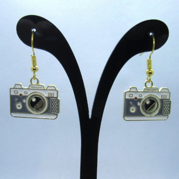 Retro Camera Earrings - Picture 6 of 7